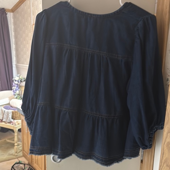Navy Blue Boxy Blouse with Three Quarter Sleeves - Picture 3 of 4